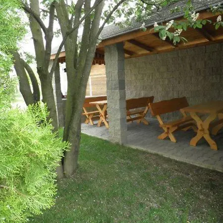 Dom V Zahrade Gæstehus Podhájska